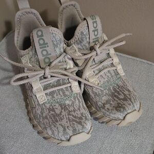 Adidas Kids' Cream and Gray Patterned Sneakers